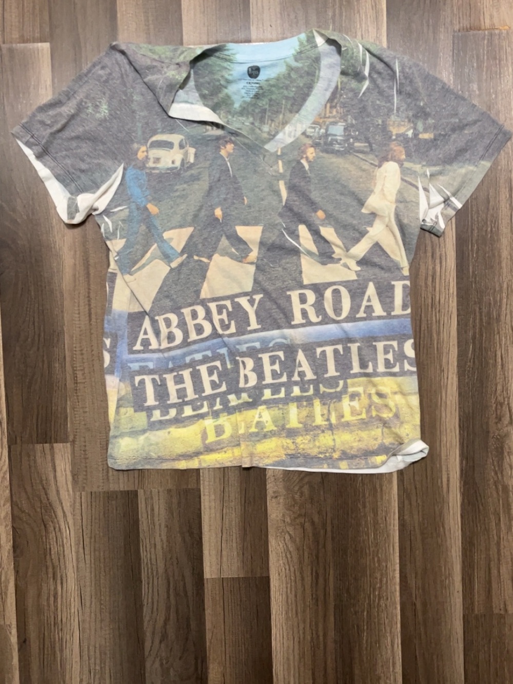 THE BEATLES Abbey Road Women’s XL Blue Yellow White V Neck Top